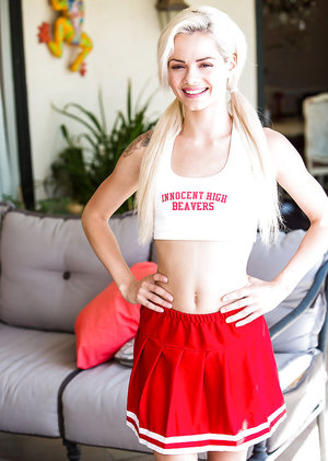 18 year old girl Katya spits out cum after virginity losing intercourse